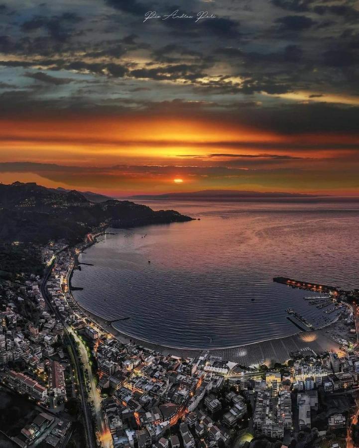 Appartamenti Via Lombardo Giardini-Naxos Buitenkant foto